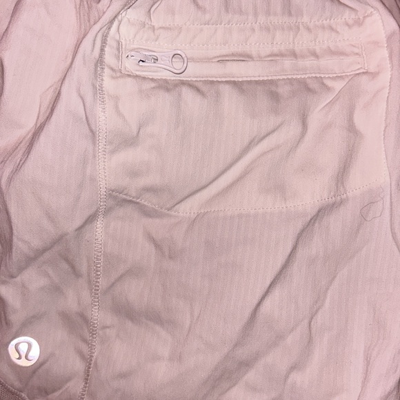 Lululemon Hotty Hot Shorts - Picture 3 of 3